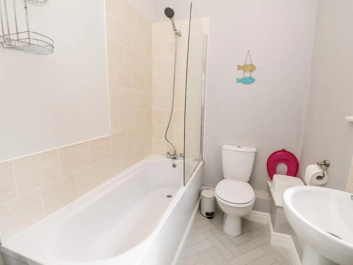 Razorbill Cottage Whitby